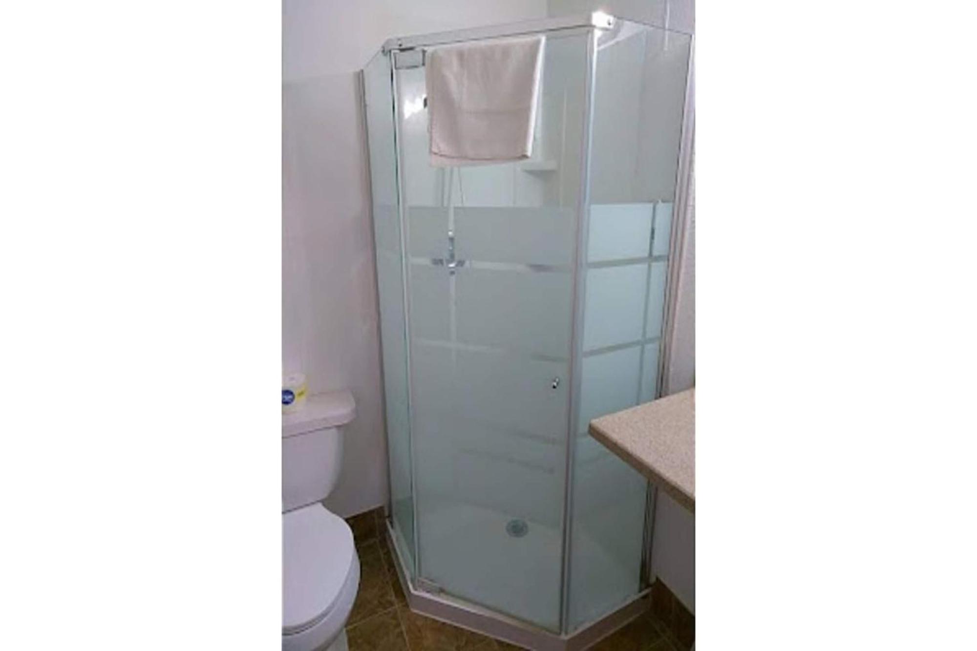 Colonial Inn Extended Stay By Oyo New Ulm Esterno foto
